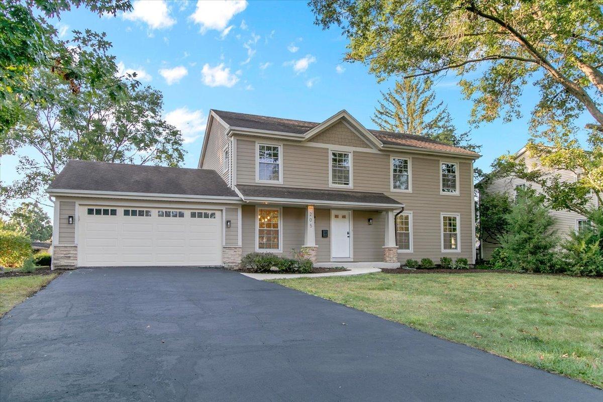 205 White Fawn Tr., Downers Grove, IL 60516