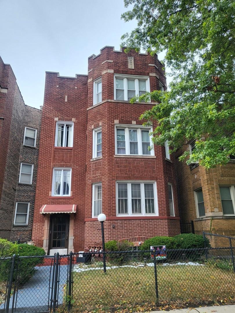 7842 S Ridgeland Ave., Chicago, IL 60649