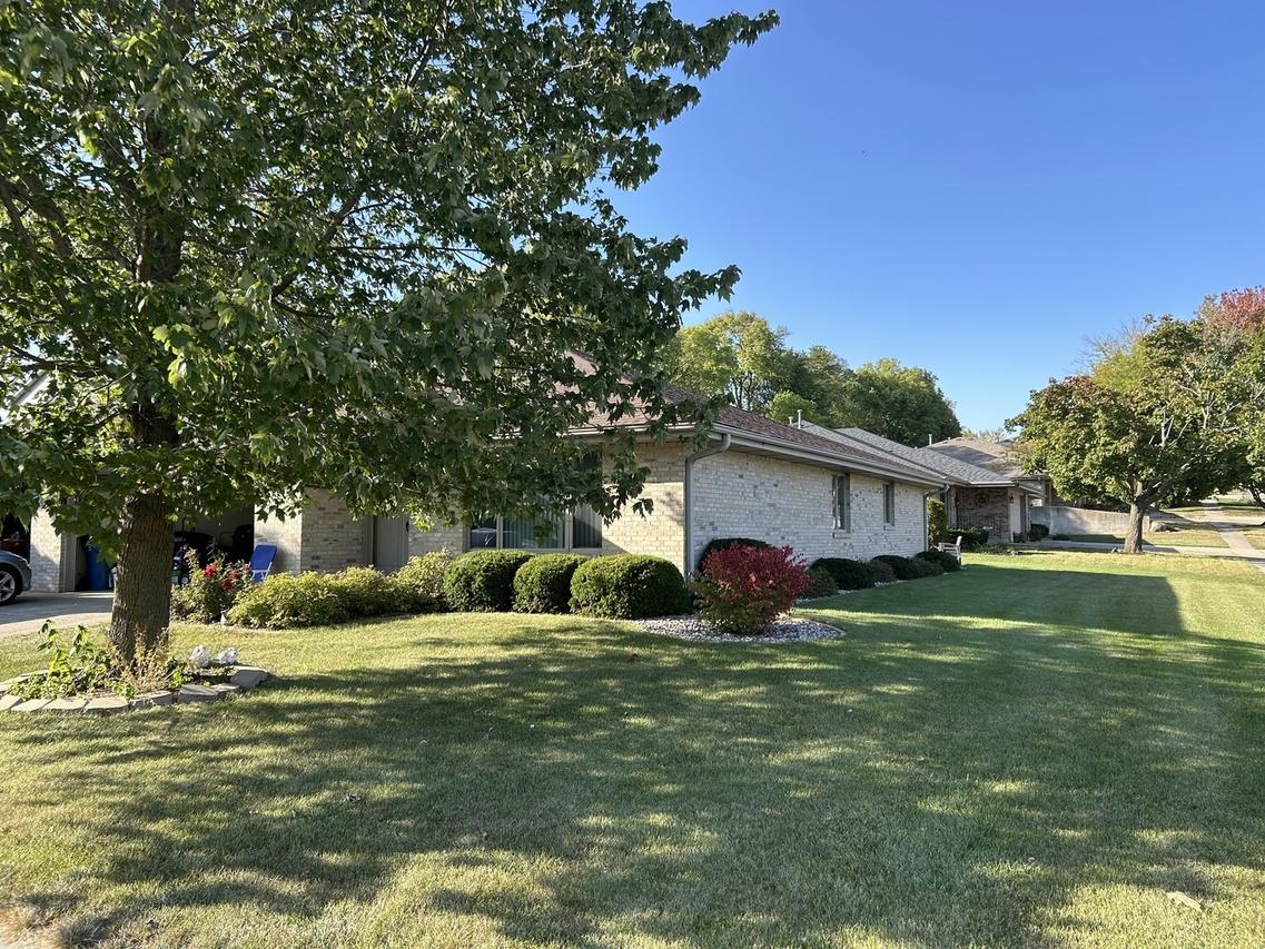 202 Boulder Dr. #2, Morris, IL 60450