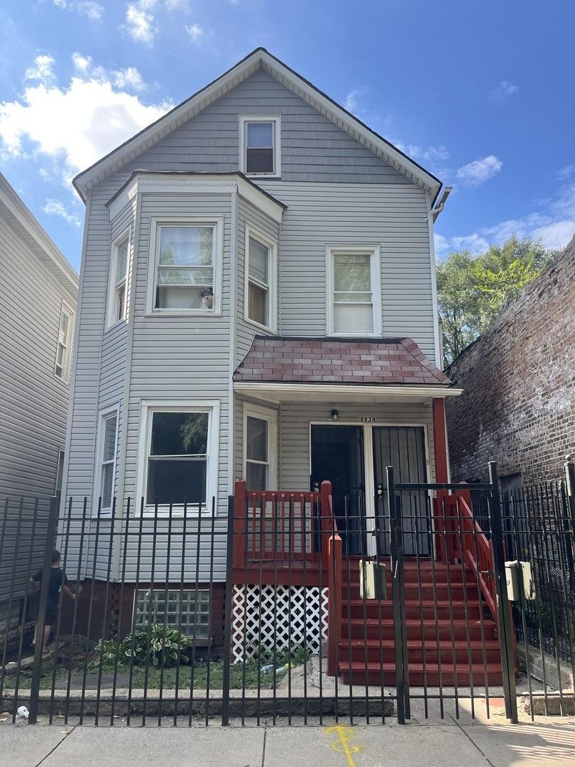 8834 S Exchange Ave., Chicago, IL 60617