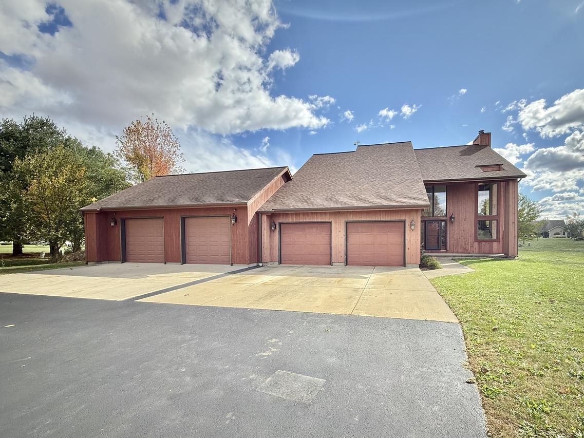 5449 S Branch Ct., Rochelle, IL 61068
