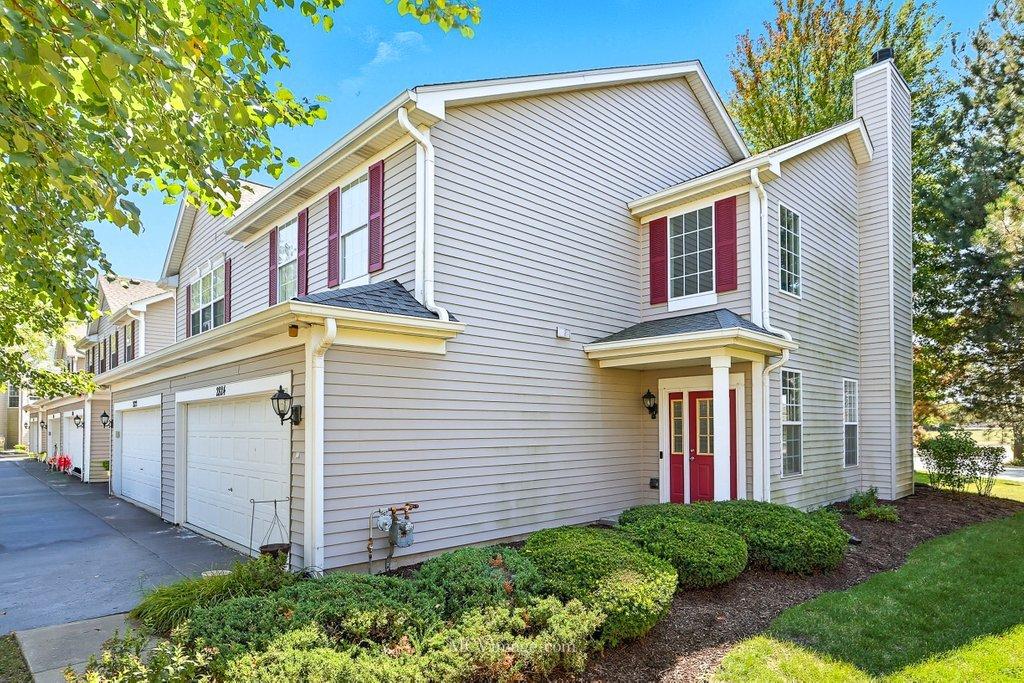 2824 Collins Ct., Naperville, IL 60563
