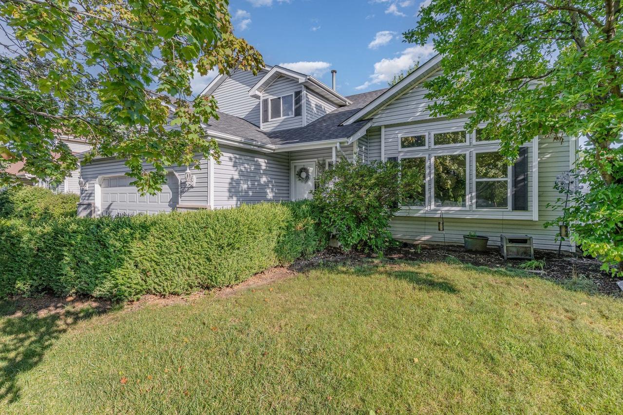 2528 Silver Rock Dr., Crest Hill, IL 60403