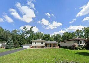 1314 174th St., East Hazel Crest, IL 60429