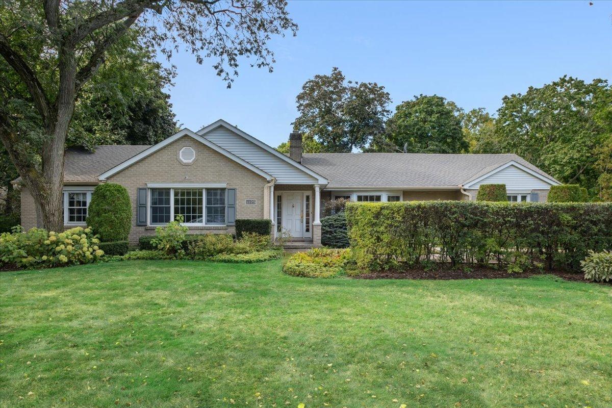 1125 Golfview Rd., Glenview, IL 60025