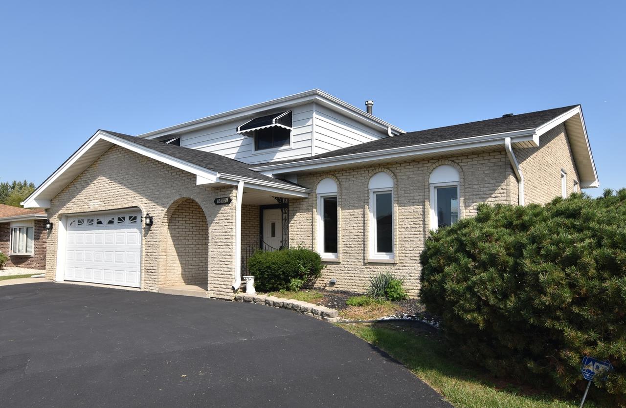 16701 Clyde Ave., South Holland, IL 60473