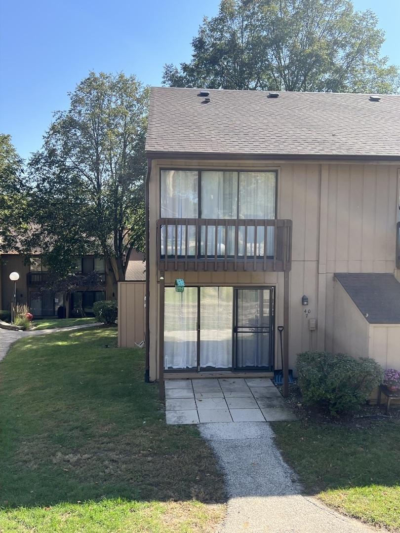 40 Bermuda Colony #7, Fox Lake, IL 60020