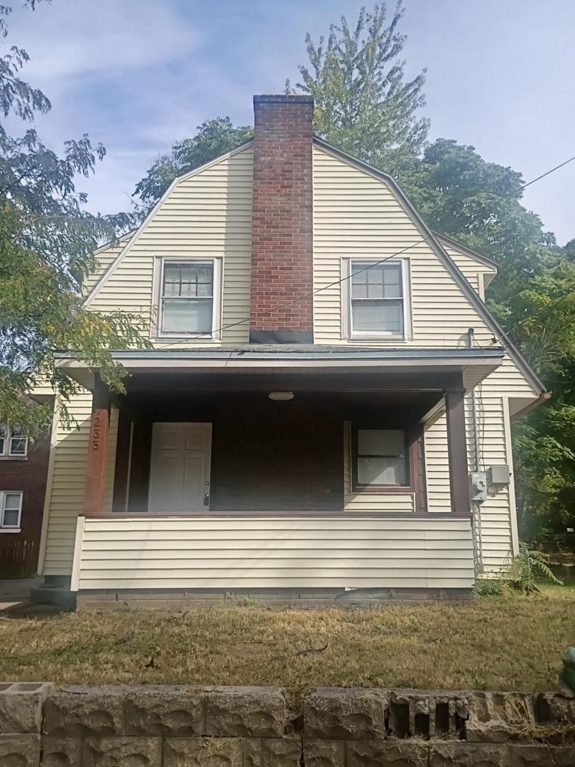 233 Oakwood Ave., Rockford, IL 61101