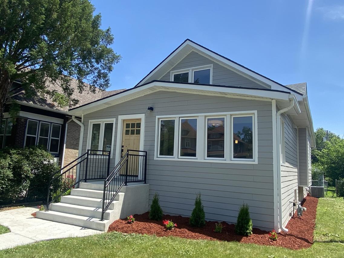 213 Ashland Ave., River Forest, IL 60305
