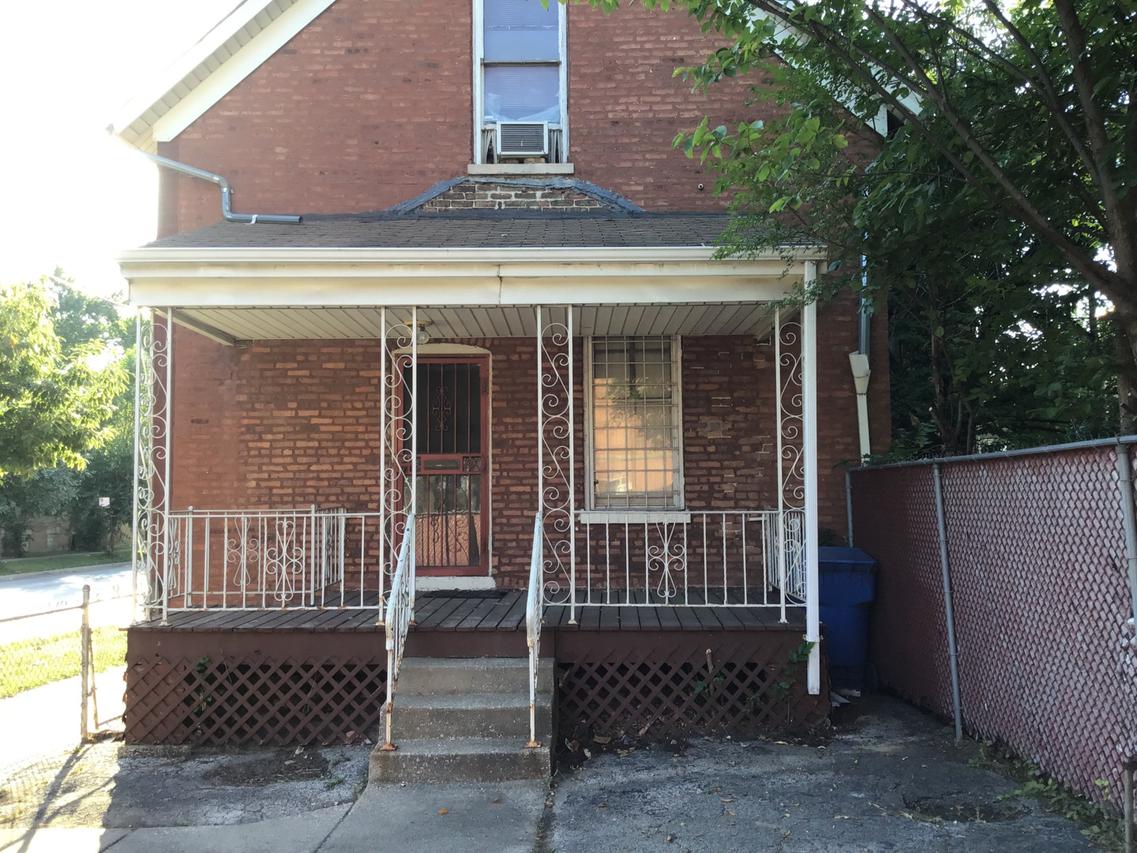 614 E Marquette Rd., Chicago, IL 60637