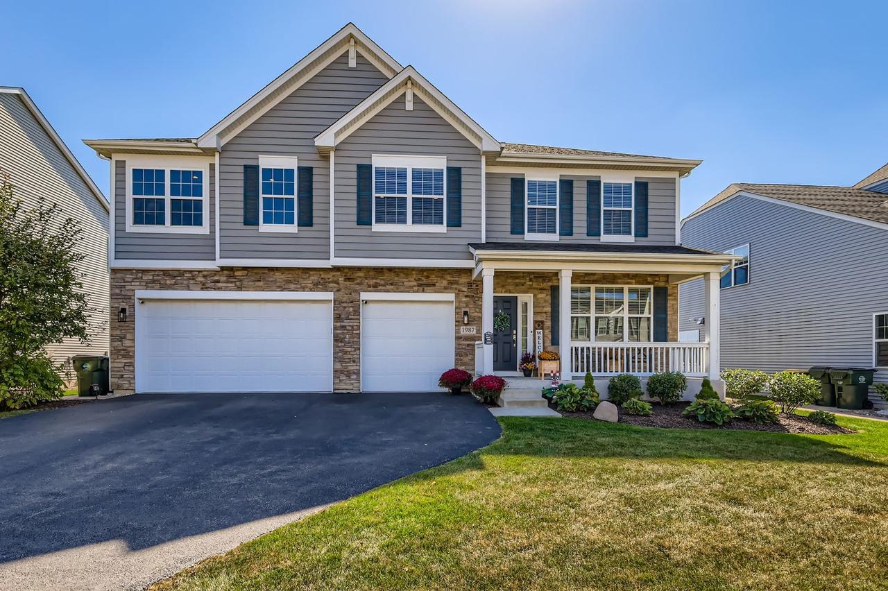 1987 Sagebrook Dr., South Elgin, IL 60177