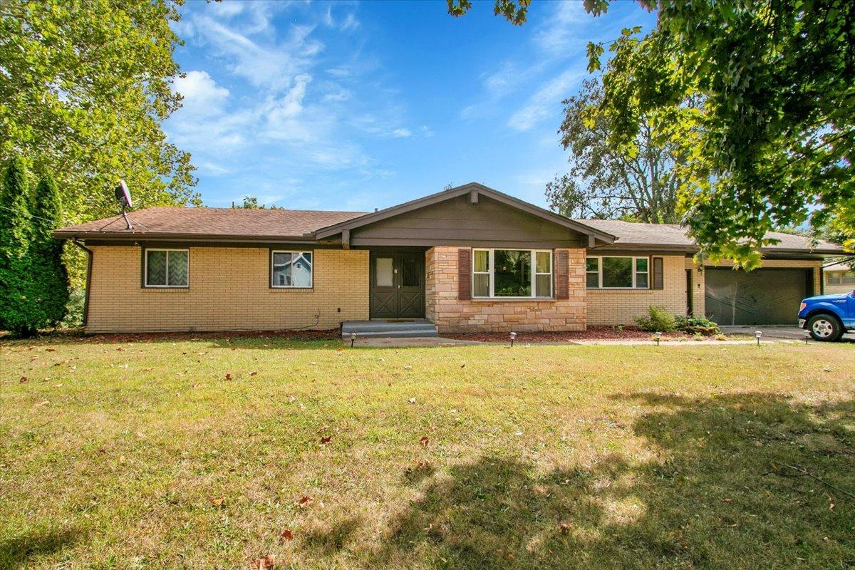 1708 Montague Rd., Rockford, IL 61102