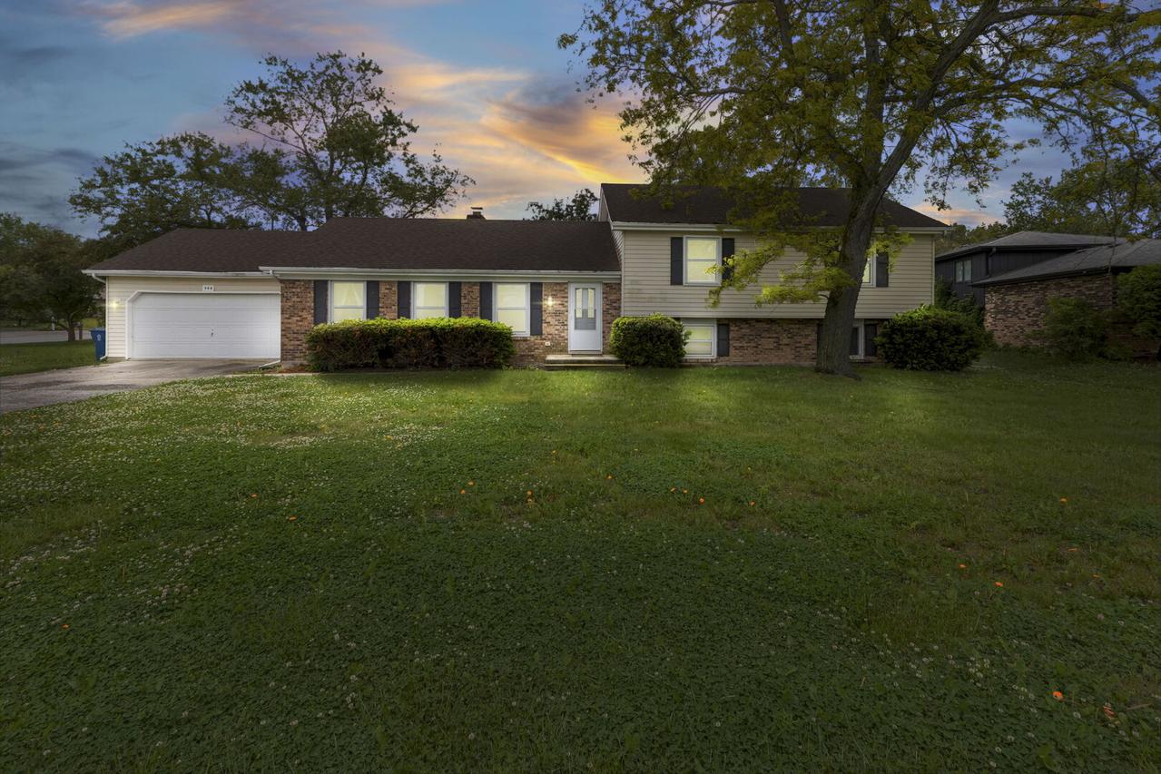 944 Carol Ln., Crete, IL 60417