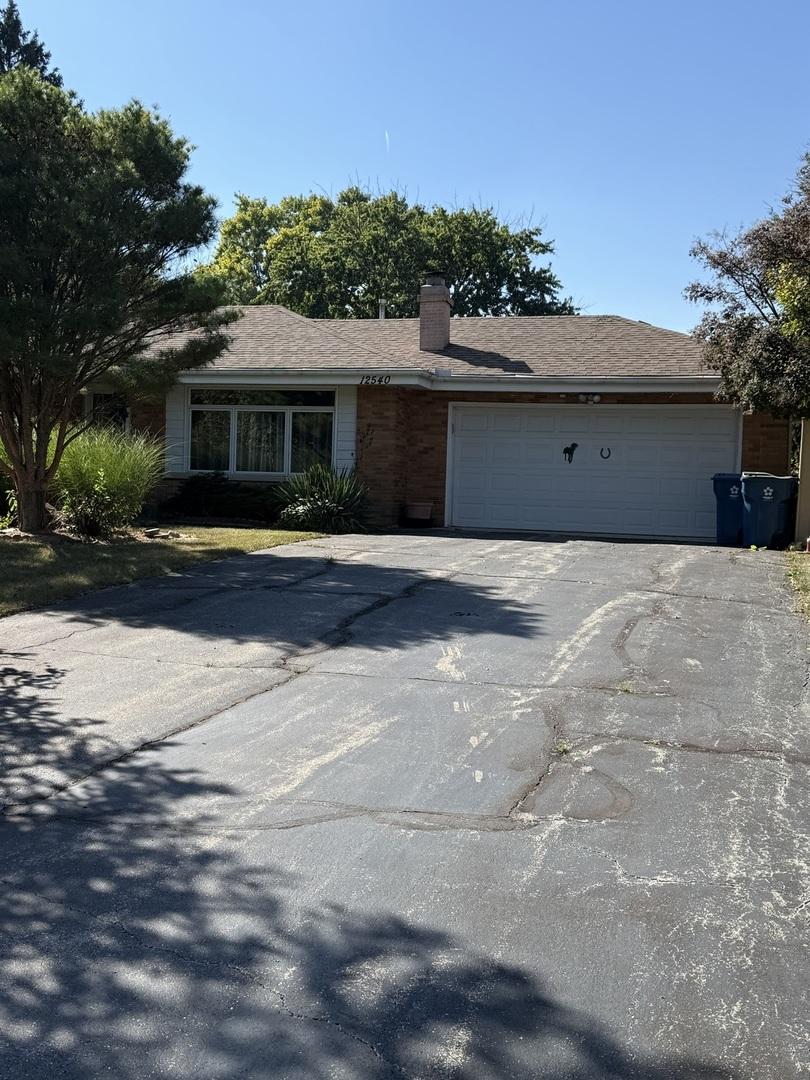 12540 S 100th Ave., Palos Park, IL 60464