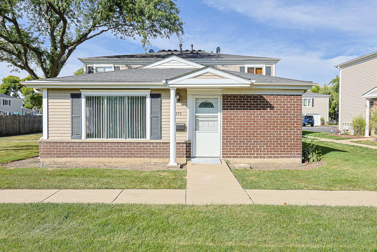 1074 Cove Dr. #141A, Prospect Heights, IL 60070