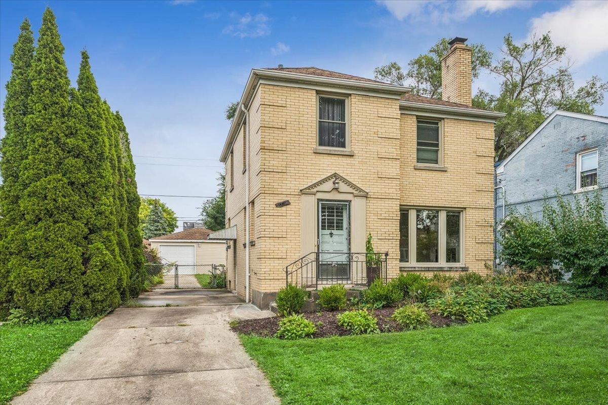 1719 N 77th Ct., Elmwood Park, IL 60707