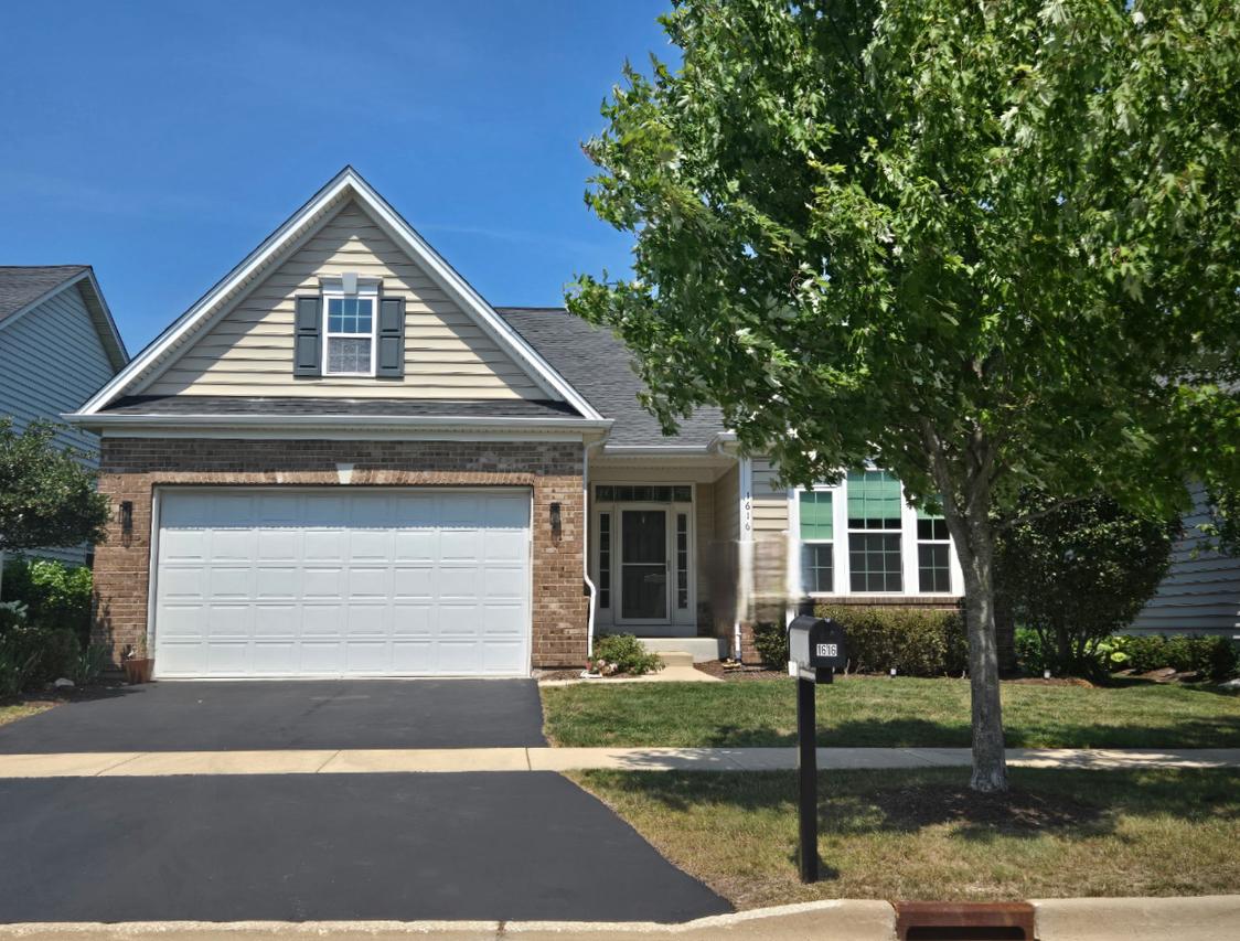 1616 Colchester Ln., Aurora, IL 60505