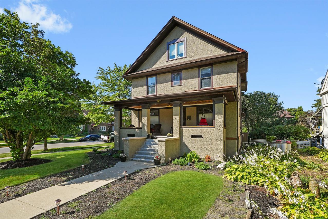 3444 Home Ave., Berwyn, IL 60402