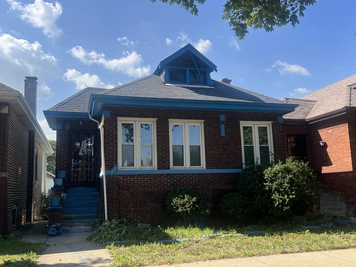9834 S Drexel Ave., Chicago, IL 60628
