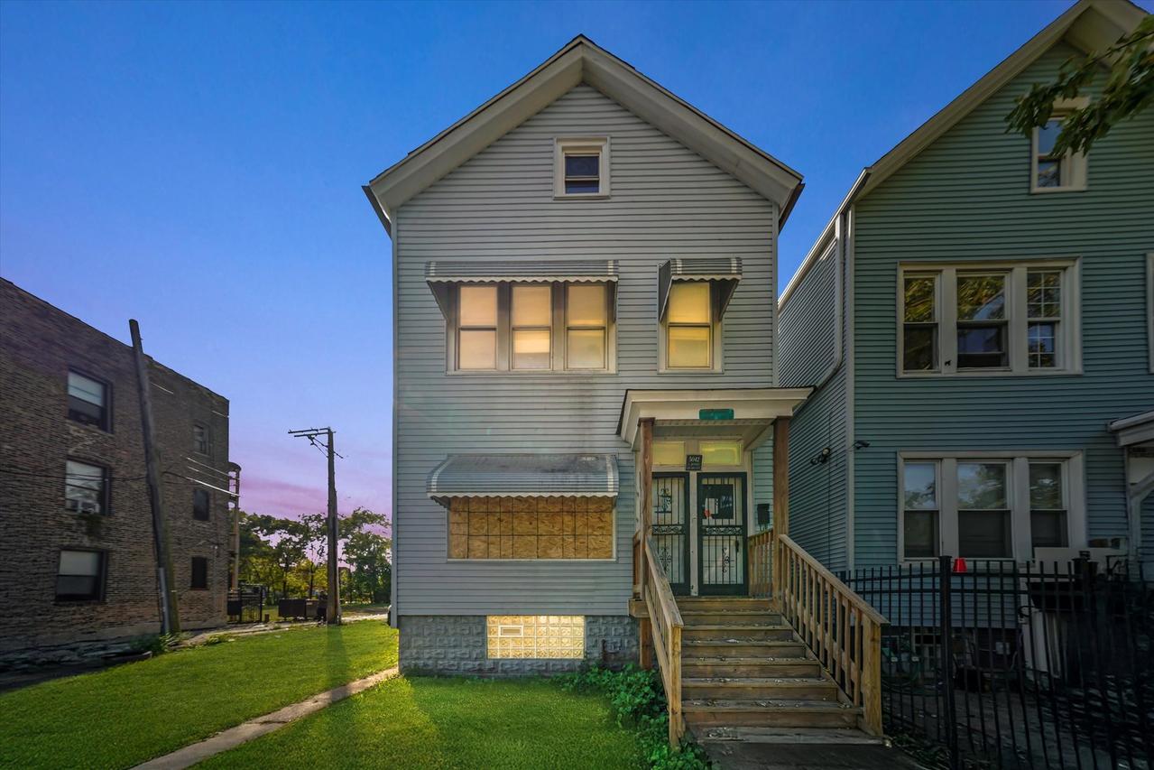 5042 S Laflin St., Chicago, IL 60609