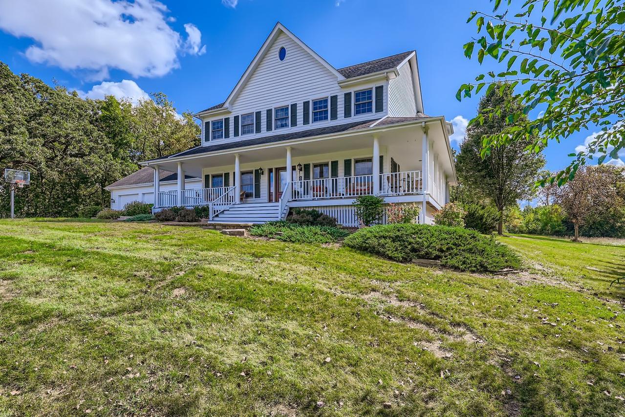 13N441 Coombs Rd., Elgin, IL 60124