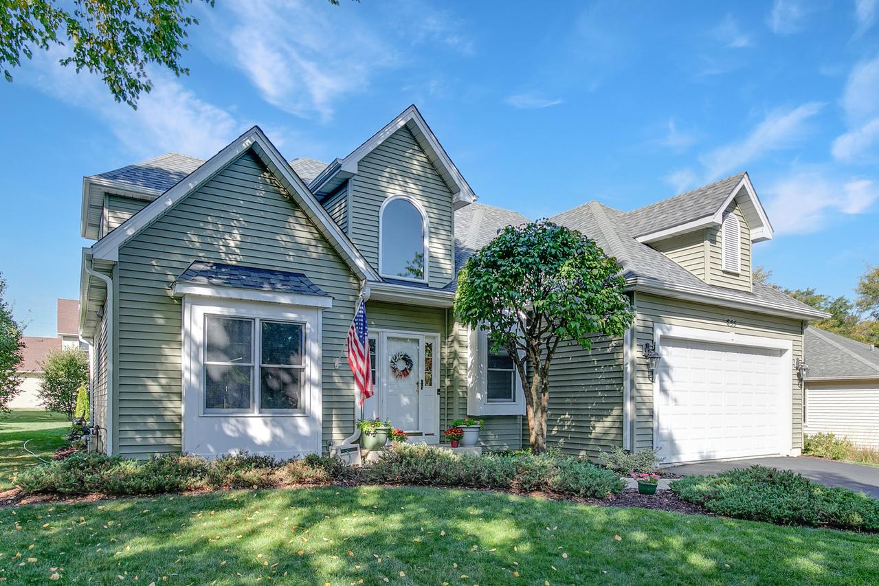 855 Ayers St., Bolingbrook, IL 60440