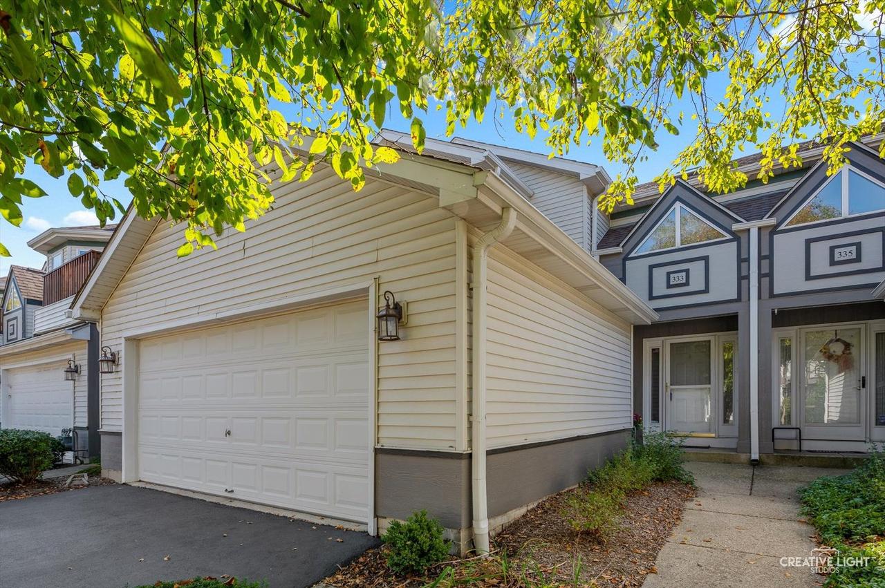 333 Inner Circle Dr., Bolingbrook, IL 60490