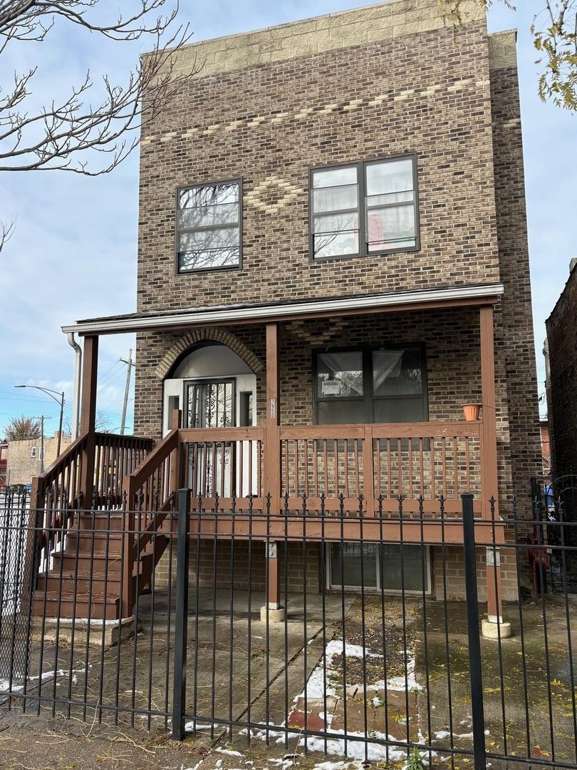 3950 W Polk St., Chicago, IL 60624