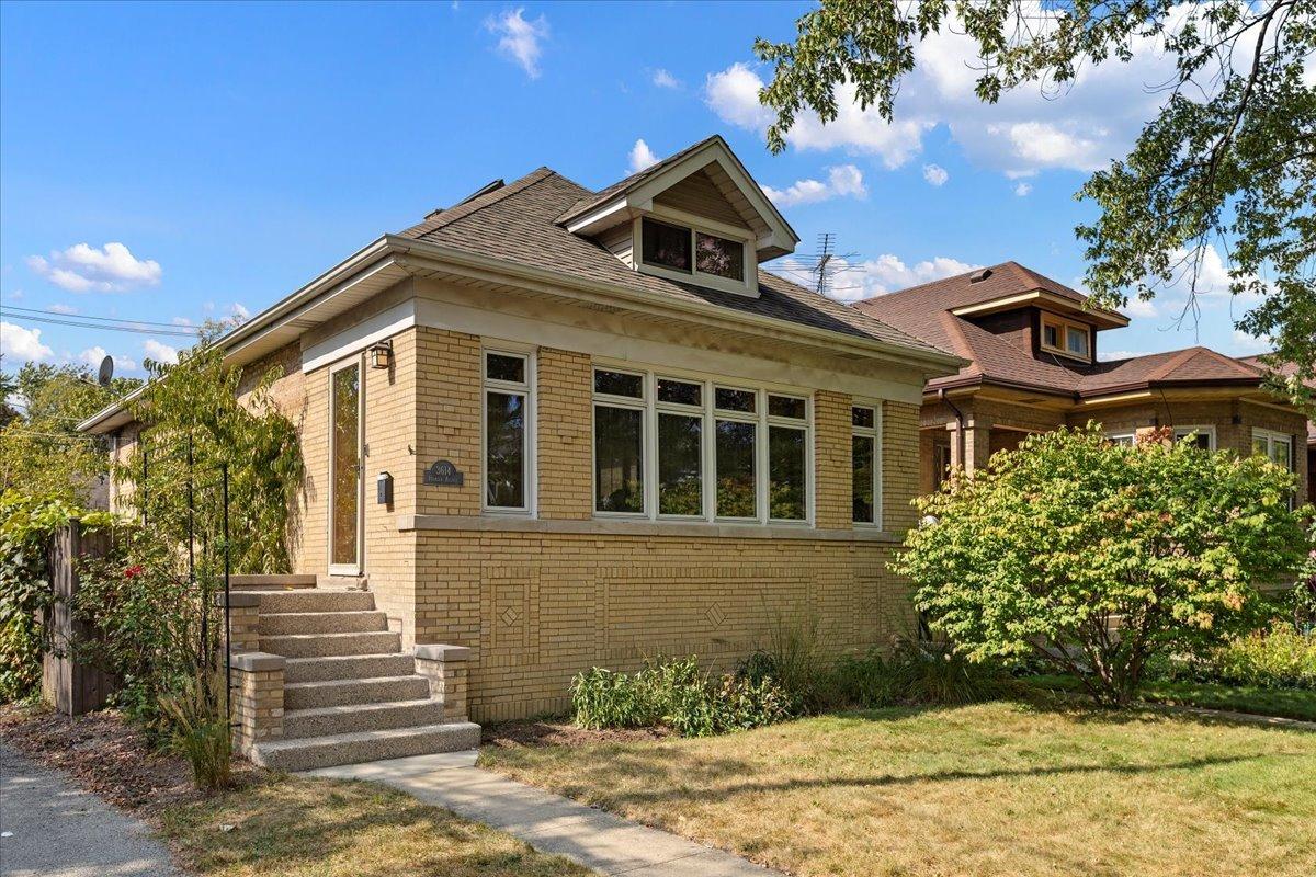 3614 N Hamlin Ave., Chicago, IL 60618