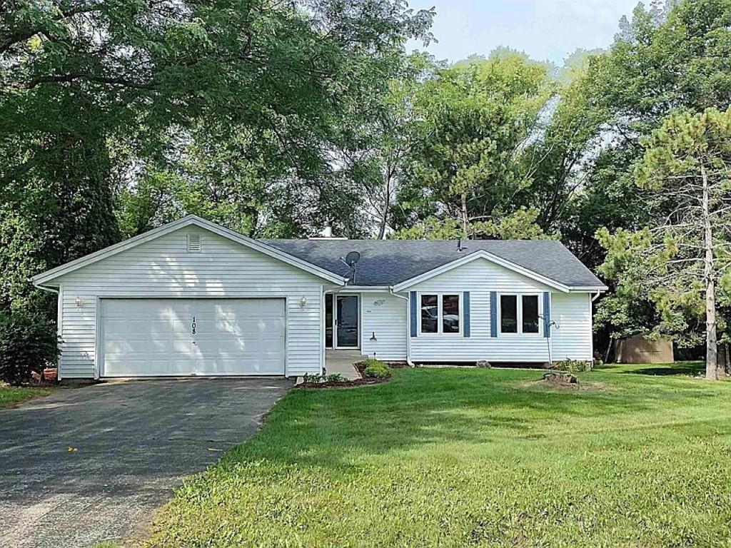 108 James Cir., Poplar Grove, IL 61065