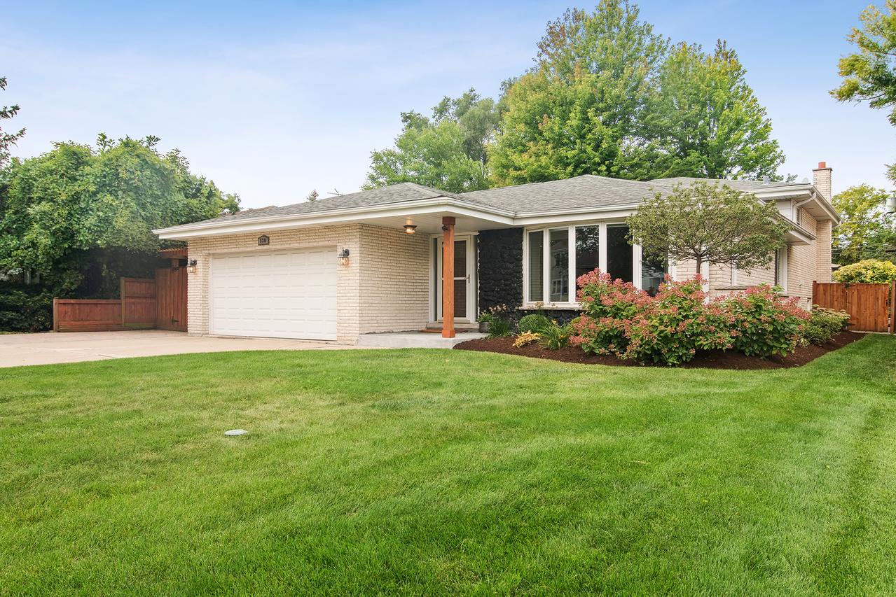 530 N Myrtle Ave., Elmhurst, IL 60126