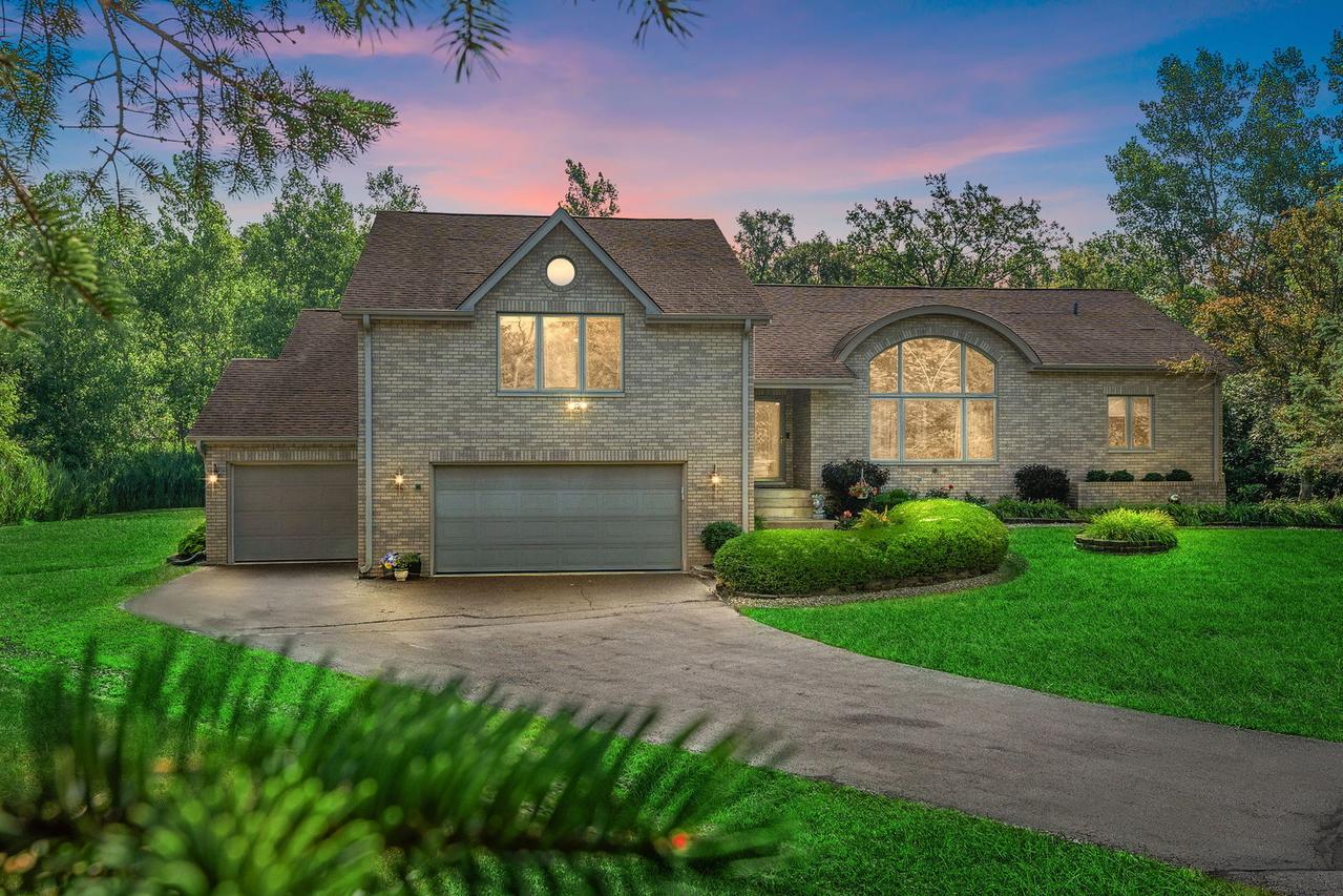 21211 Lisa Ln., Steger, IL 60475