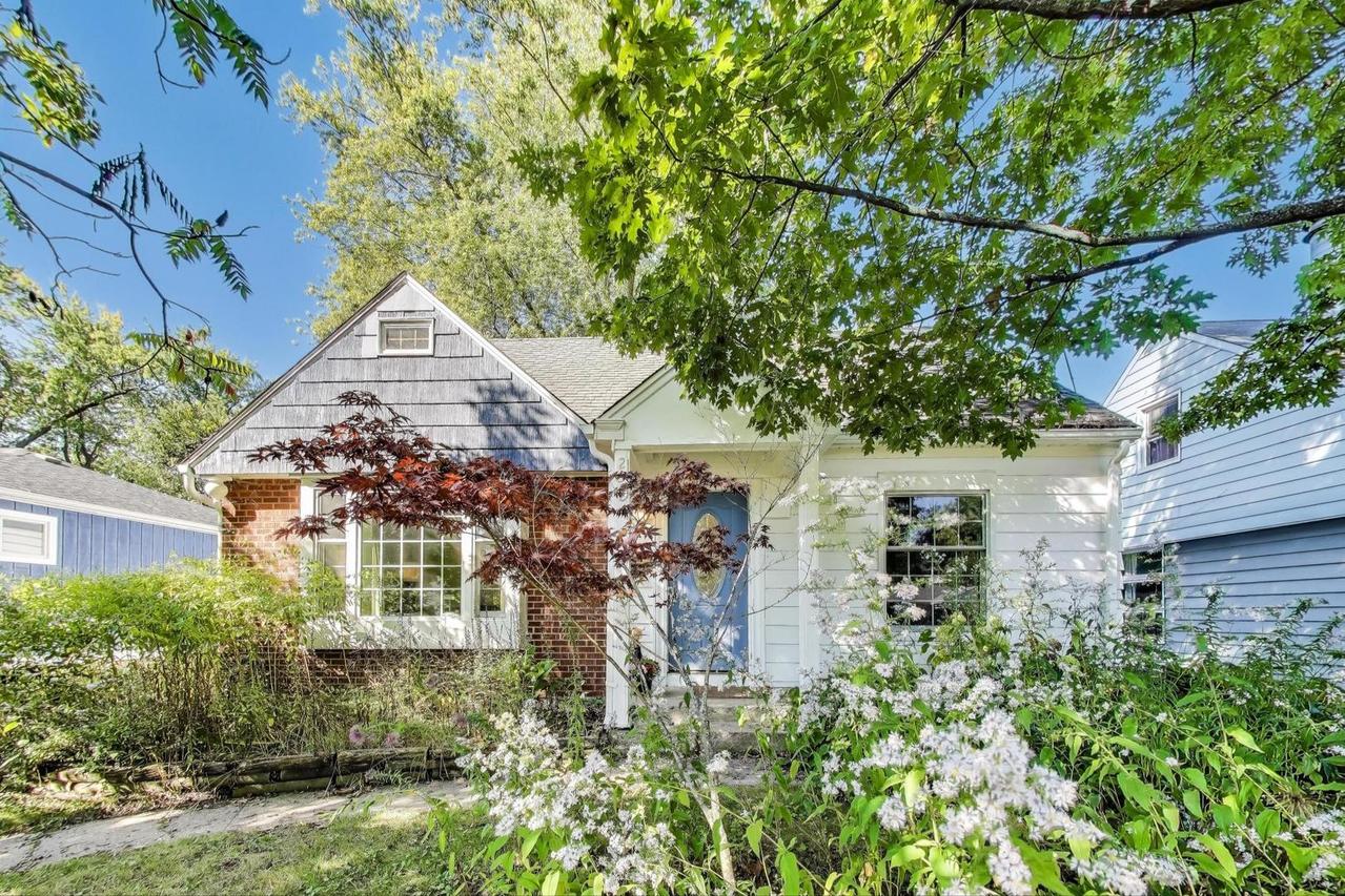 230 Burton St., Grayslake, IL 60030