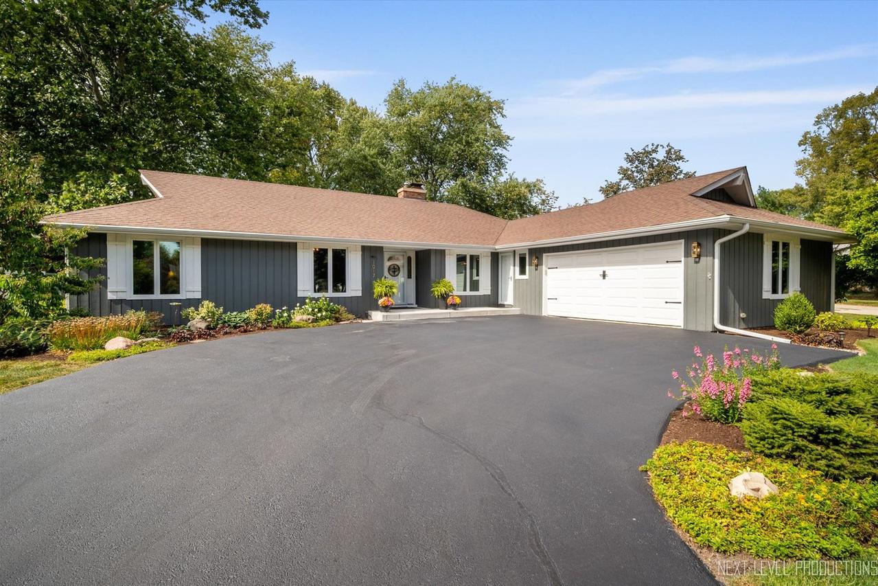1017 Willow Ln., Batavia, IL 60510