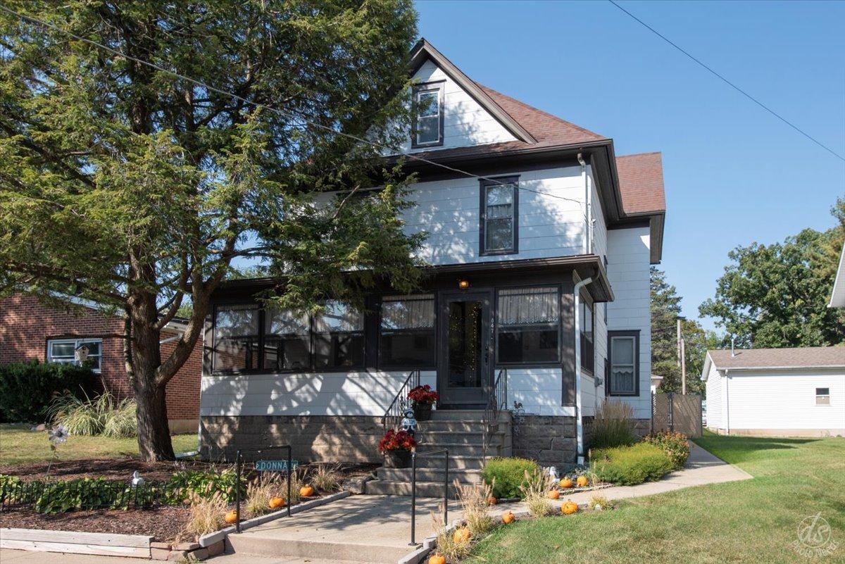 847 S 1st St., Dekalb, IL 60115
