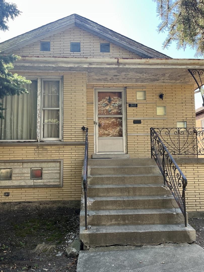 3907 W Marquette Rd., Chicago, IL 60629