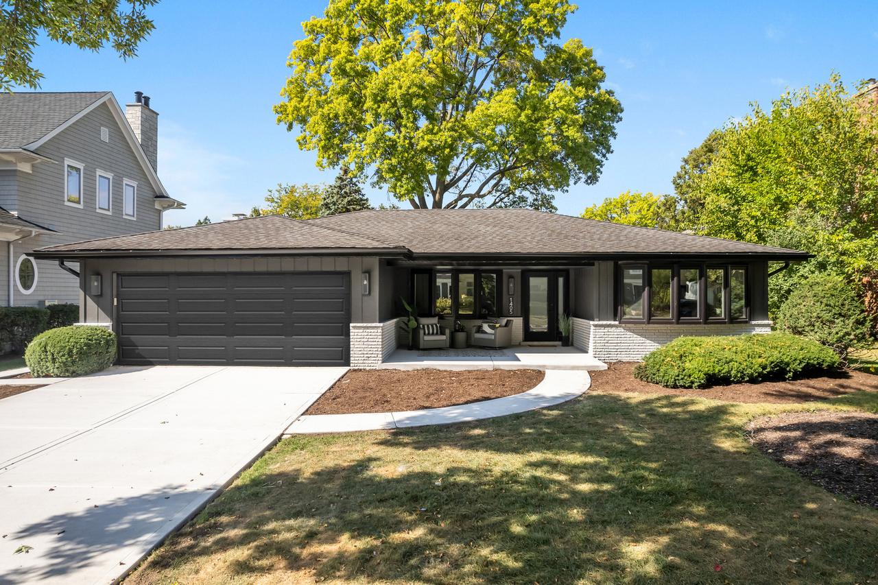 1405 N West St., Naperville, IL 60563