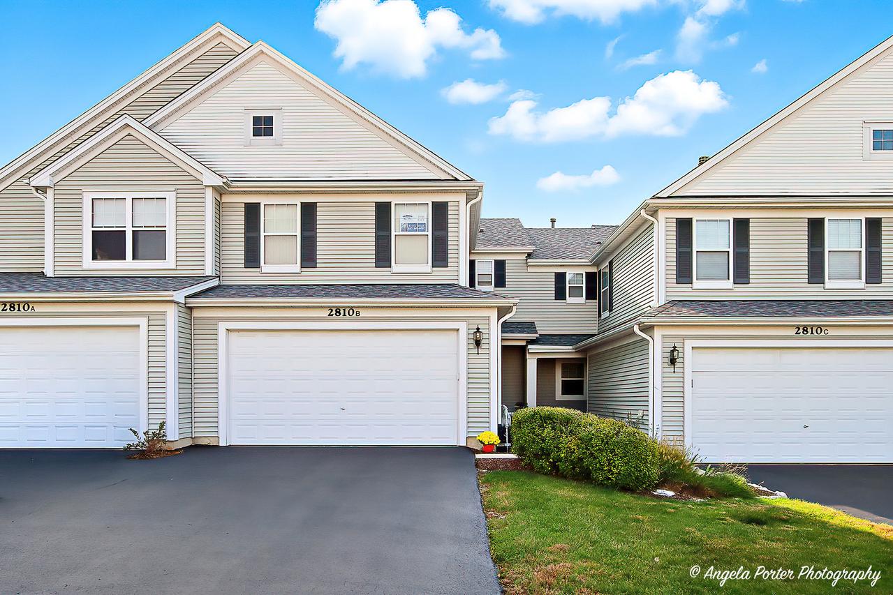 2810 Cattail Ct. #B, Wauconda, IL 60084