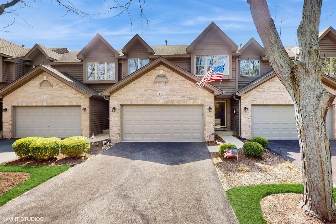 805 Millcreek Cir., Elgin, IL 60123