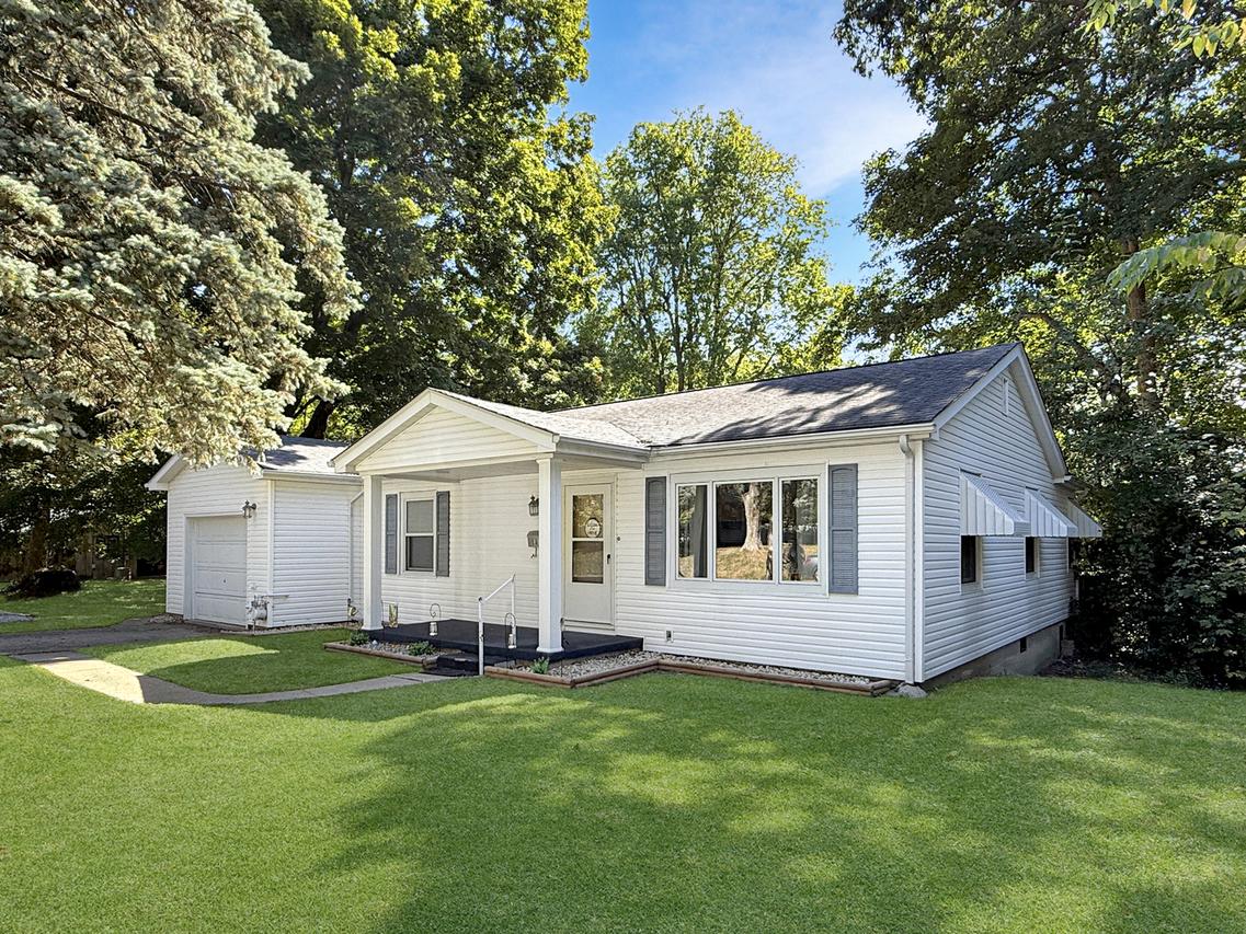 304 E Conron Ave., Danville, IL 61832