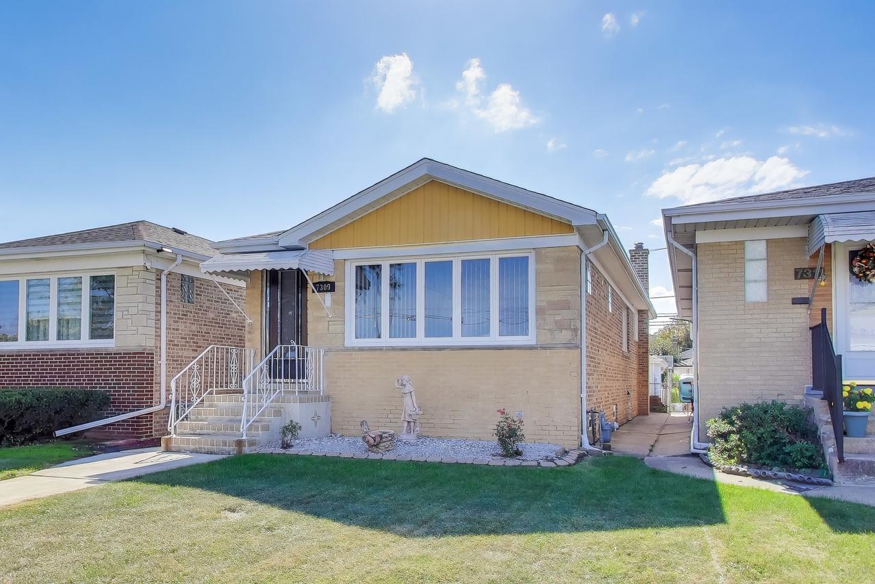 7309 W Montrose Ave., Norridge, IL 60706