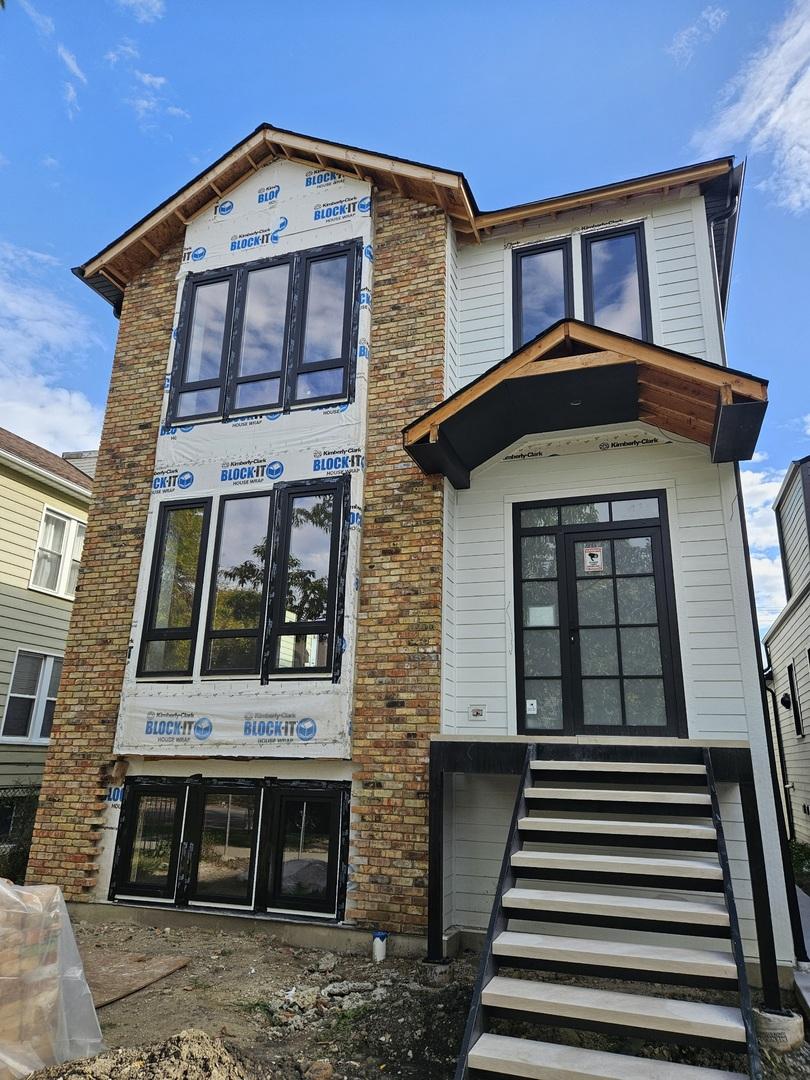 3923 N Bernard St., Chicago, IL 60618