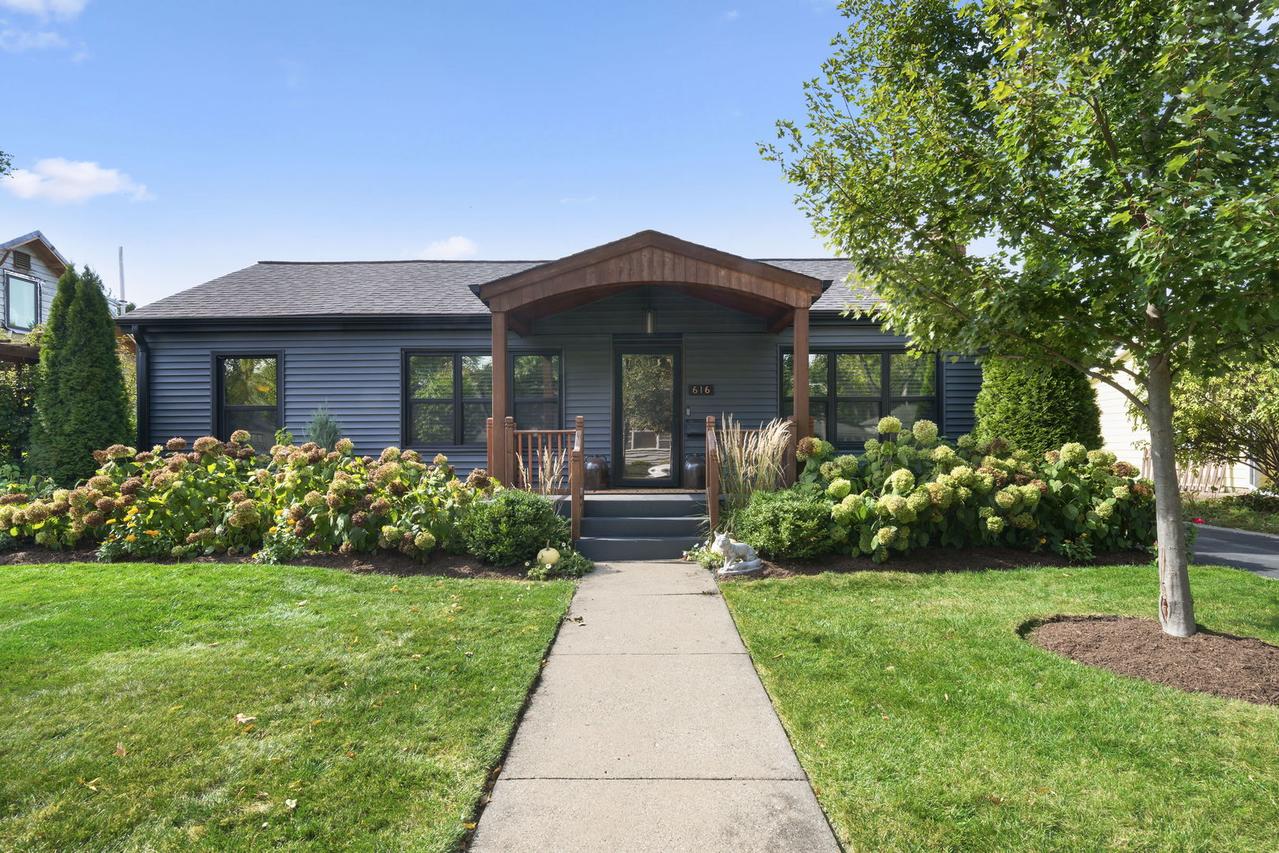 616 N Lincoln Ave., Geneva, IL 60134