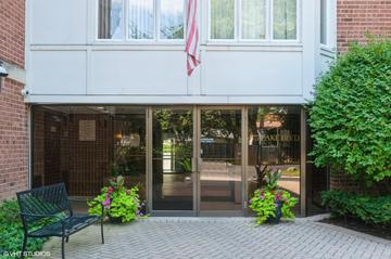 175 Lake Blvd. #308, Buffalo Grove, IL 60089