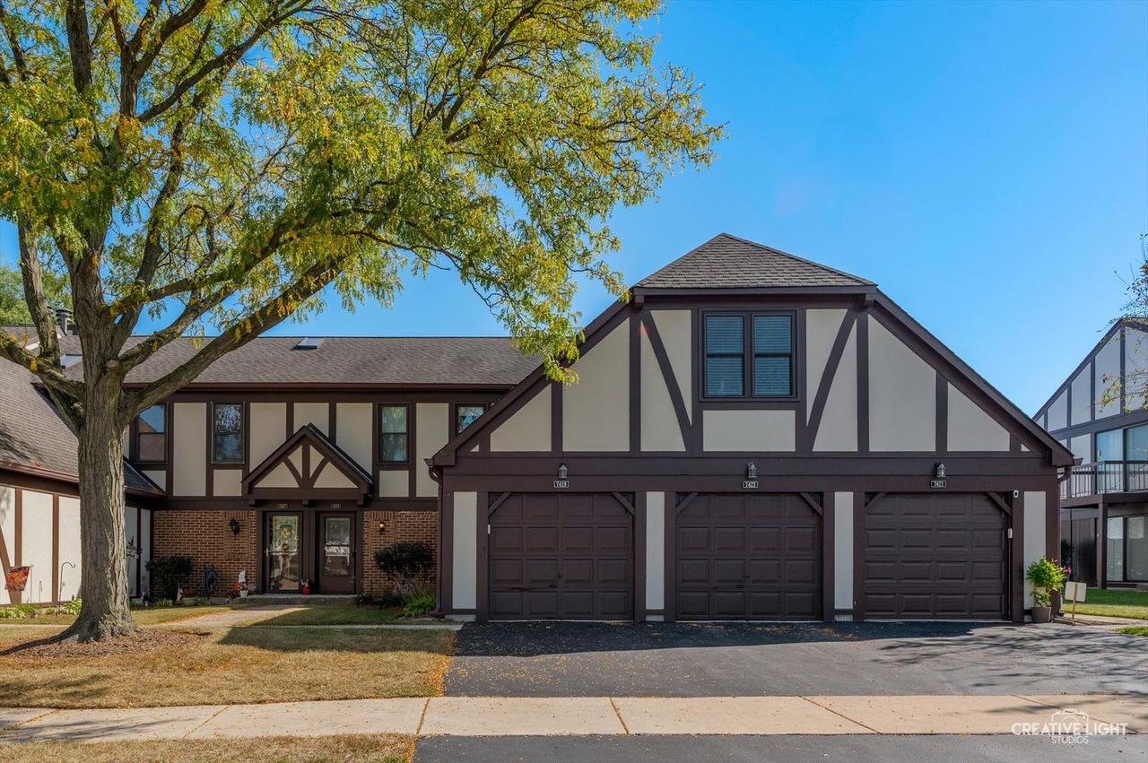 7419 Canterbury Pl. #22-4, Downers Grove, IL 60516