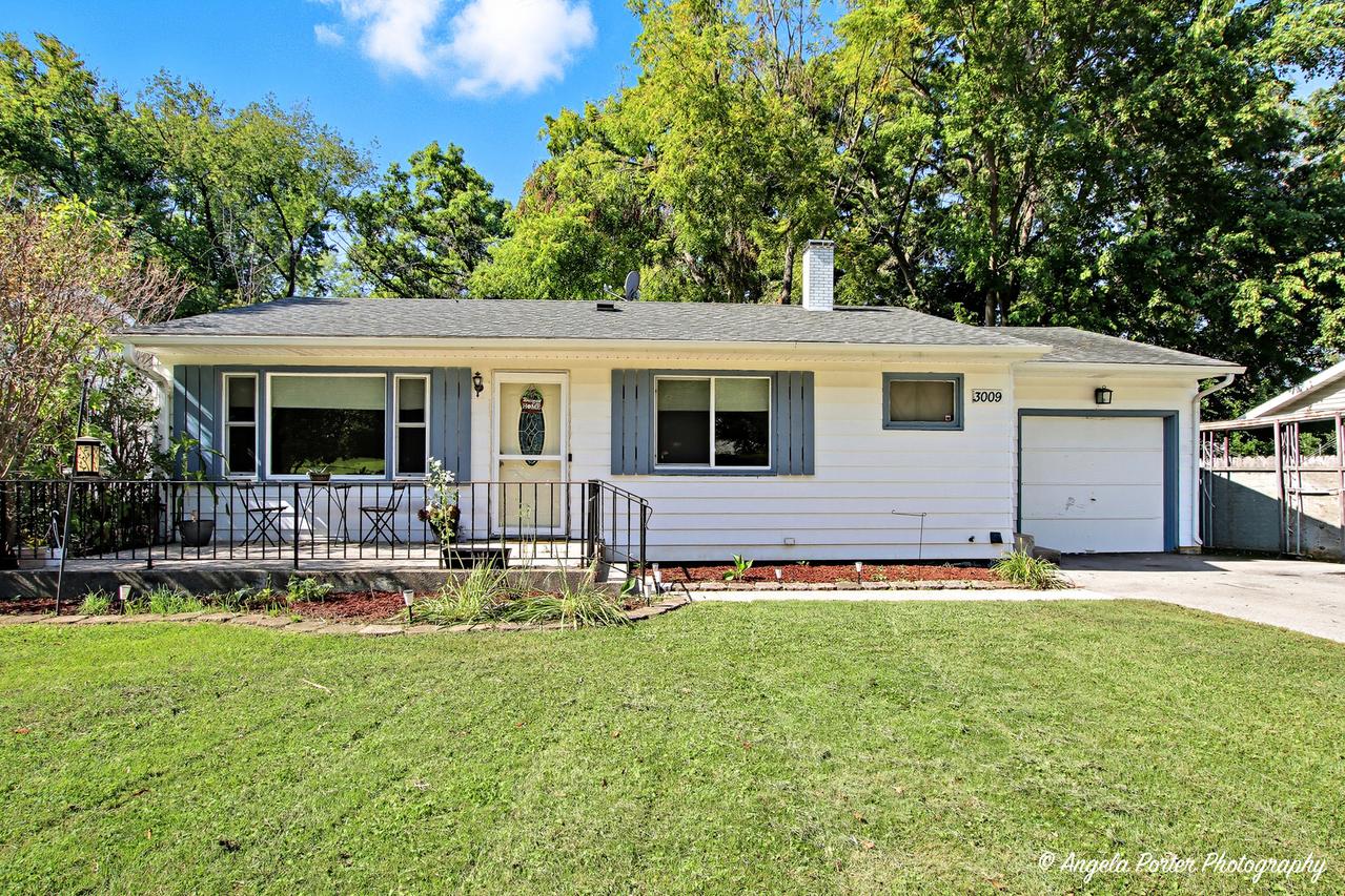 3009 Cherry Dr., Wonder Lake, IL 60097