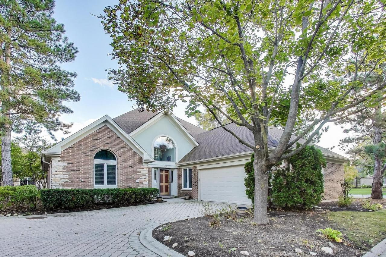 336 Rivershire Ct., Lincolnshire, IL 60069