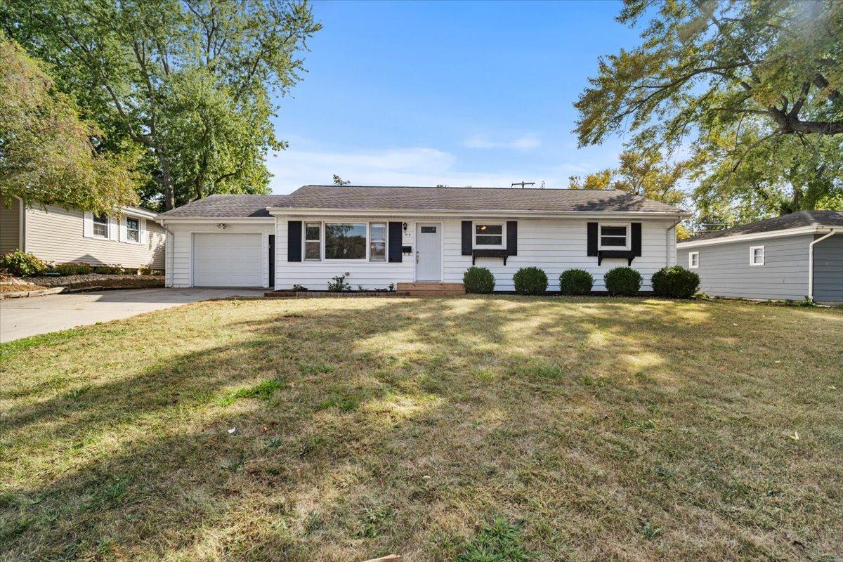 415 Bradley Ln., Normal, IL 61761