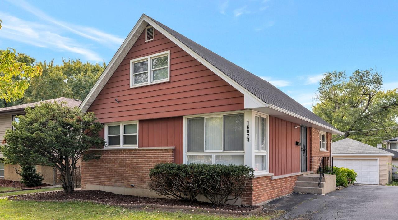 16928 Old Elm Dr., Country Club Hills, IL 60478