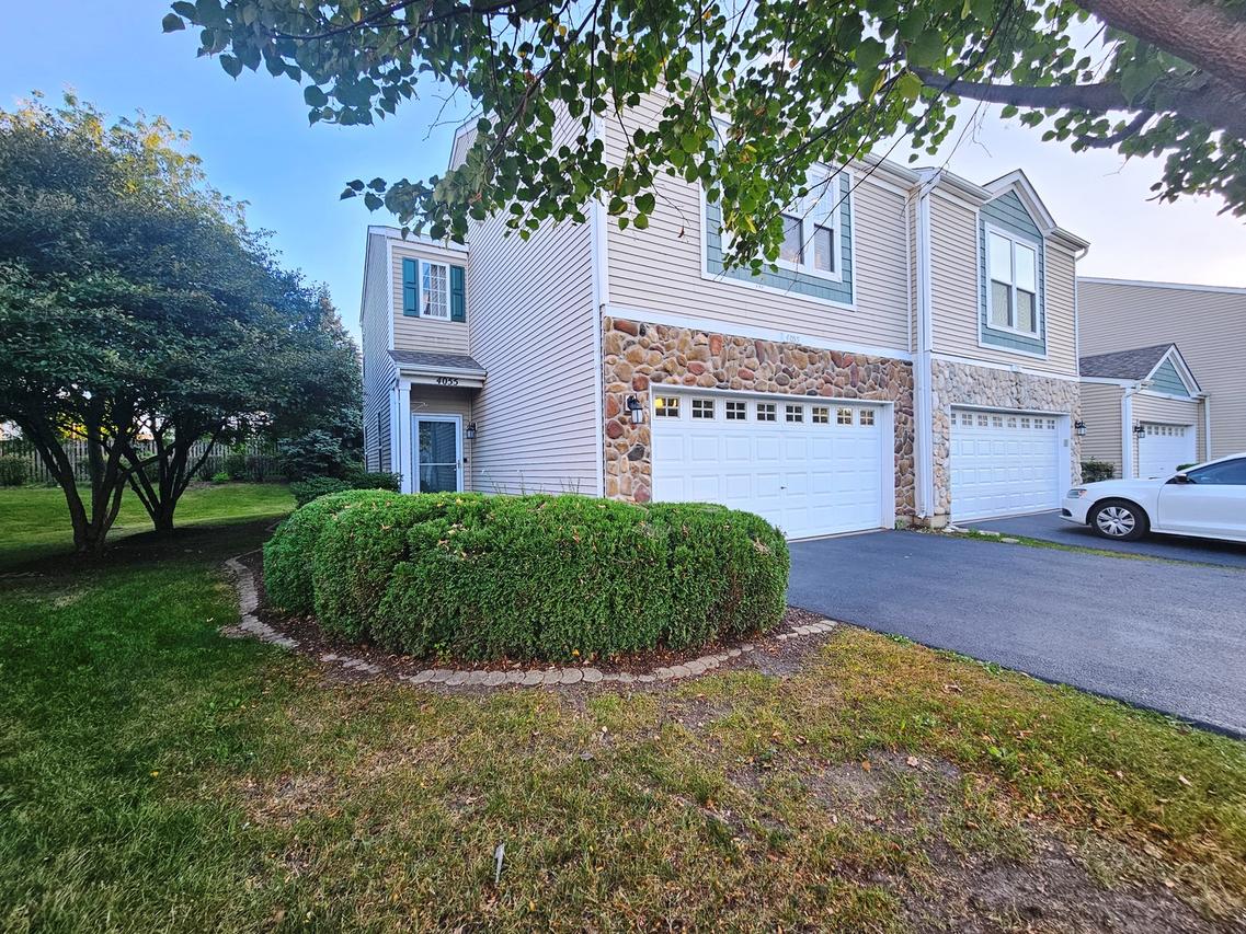 4055 Blackstone Dr., Aurora, IL 60504